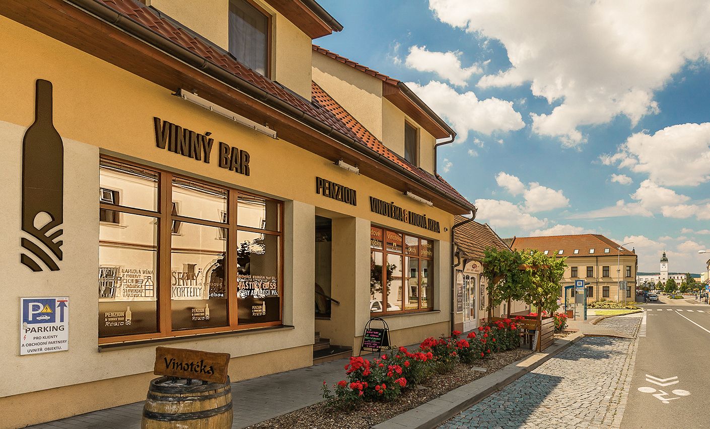 foto pohled z venku cut-2